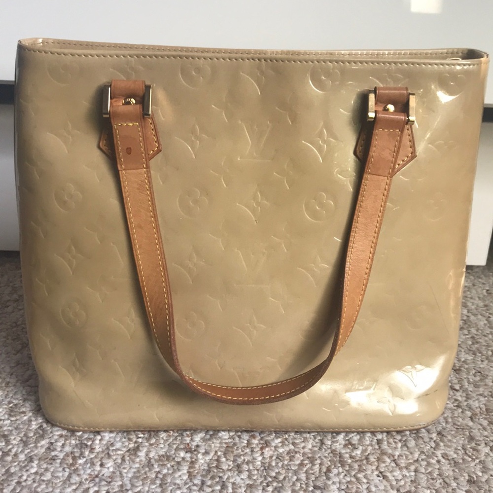 Authentic patten leather Louis Vuitton Bag